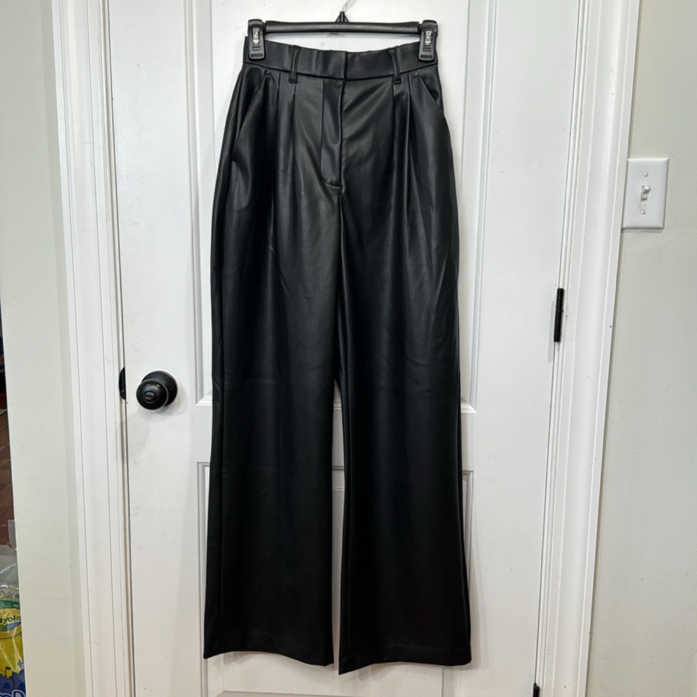 ABERCROMBIE AND FITCH VEGAN LEATHER CURVE LOVE TAILORED WIDE LEG PANT XS - Picture 5 of 10